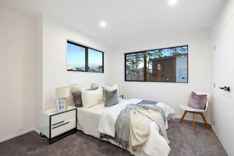 Photo of property in 2/81 Vodanovich Road, Te Atatu South, Auckland, 0610