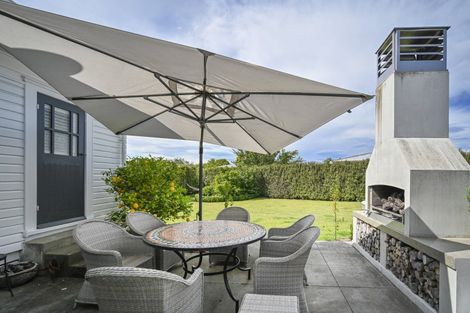 Photo of property in 9 Rakau Street, Havelock North, 4130