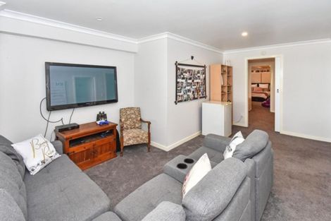 Photo of property in 8 Prospect Terrace, Pukekohe, 2120