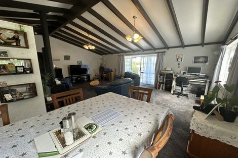 Photo of property in 8 Meuli Street, Eltham, 4322