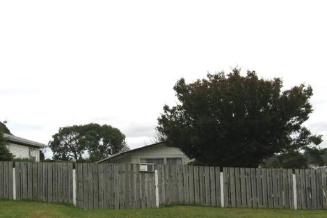 Photo of property in 1/104 Lauderdale Road, Birkdale, Auckland, 0626