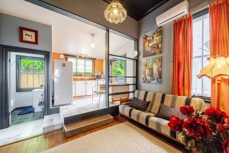 Photo of property in 4a Seaview Terrace, Bluff Hill, Napier, 4110