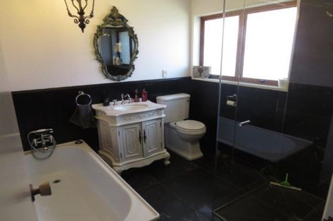 Photo of property in 100 Huxley Street, Pahiatua, 4910