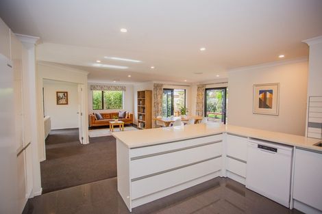 Photo of property in 52 Norfolk Drive, Cambridge, 3434