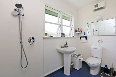 Photo of property in 15 Rakau Street, Havelock North, 4130
