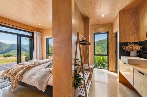 Photo of property in 1424 Queen Charlotte Drive, Linkwater, 7281