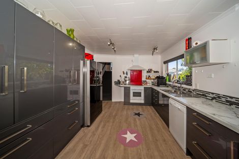 Photo of property in 89 Clawton Street, Westown, New Plymouth, 4310