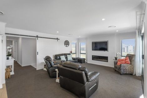 Photo of property in 1 Makomako Crescent, Wharewaka, Taupo, 3330