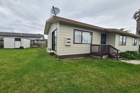 Photo of property in 1/22 Etherton Drive, Weymouth, Auckland, 2103