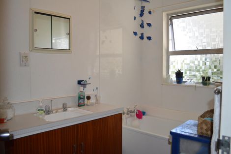 Photo of property in 50 Richmond Avenue, Richmond Heights, Taupo, 3330