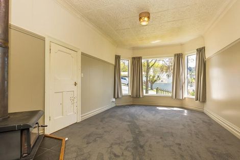 Photo of property in 5 Cole Street, Caversham, Dunedin, 9012
