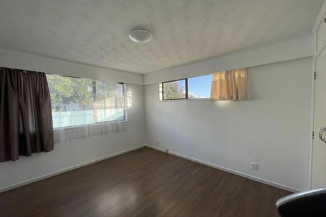 Photo of property in 1/9 Casuarina Road, Half Moon Bay, Auckland, 2012
