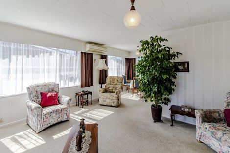 Photo of property in 29 Shortland Street, Tamatea, Napier, 4112