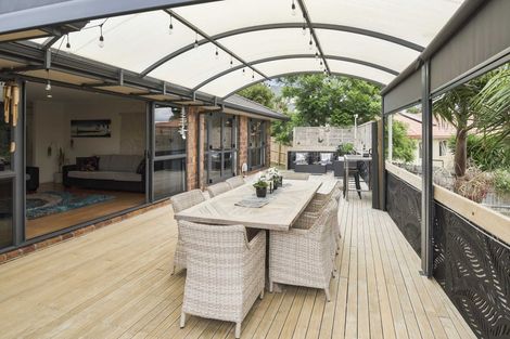 Photo of property in 28 Hawaiian Parade, Arkles Bay, Whangaparaoa, 0932