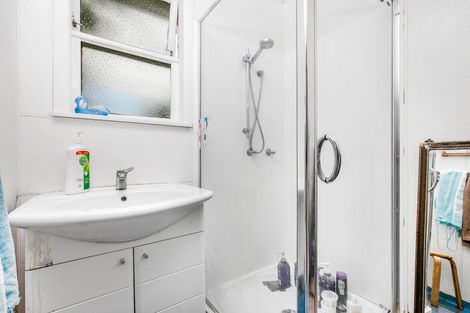 Photo of property in 38 Kohinoor Avenue, Mangere, Auckland, 2022