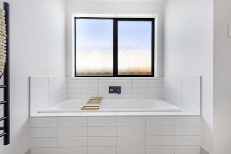 Photo of property in 3 Waitaha Place, Clive, 4102