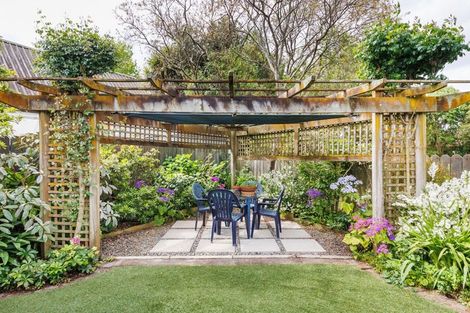 Photo of property in 9 Baton Place, Highbury, Palmerston North, 4412