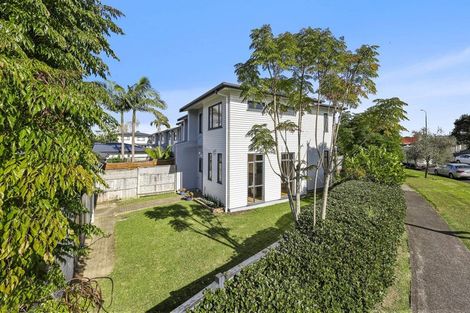 Photo of property in 105/2 Armoy Drive, East Tamaki, Auckland, 2016