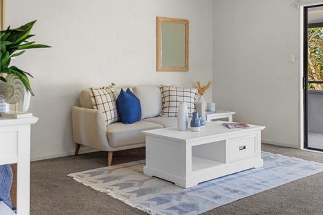 Photo of property in 14a Pokapu Place, Bethlehem, Tauranga, 3110