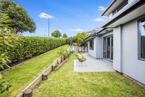 Photo of property in 12 Aotea Drive, Aotea, Porirua, 5024