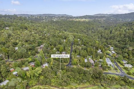 Photo of property in 170 Laingholm Drive, Laingholm, Auckland, 0604