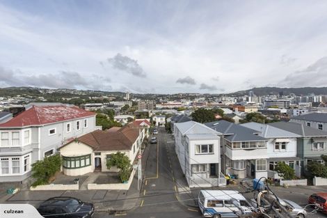 Photo of property in Ionian Flats, 123-125 Brougham Street, Mount Victoria, Wellington, 6011