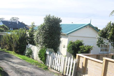 Photo of property in 93 Clifford Road, Johnsonville, Wellington, 6037