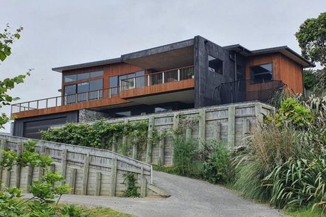 Photo of property in 55 Pitcairn Street, Oakura, 4314