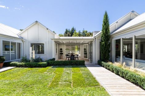 Photo of property in 12 Taruna Place, Havelock North, 4130