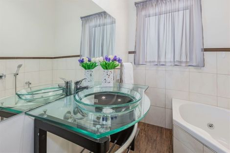 Photo of property in 8 Kahurangi Heights, Aotea, Porirua, 5024