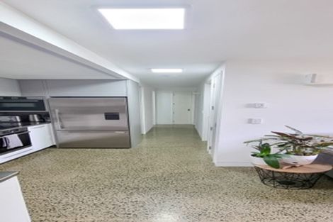 Photo of property in 2/83 Hinemoa Street, Birkenhead, Auckland, 0626