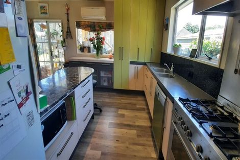 Photo of property in 714 Avonside Drive, Avonside, Christchurch, 8061