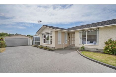 Photo of property in 14 Greenock Street, Redwood, Christchurch, 8051