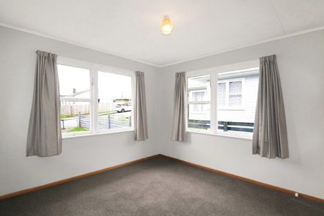 Photo of property in 17 Parenga Street, Wainuiomata, Lower Hutt, 5014
