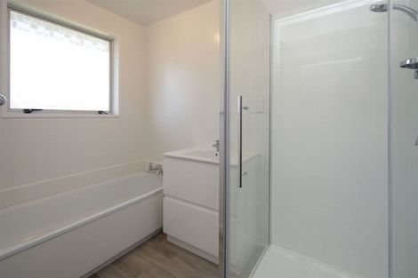 Photo of property in 2/5 Chilton Drive, Mairehau, Christchurch, 8052