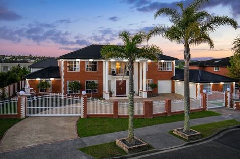 Photo of property in 18 Mansion Court, West Harbour, Auckland, 0618