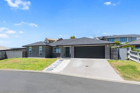Photo of property in 84 Bert Wall Drive, Omokoroa, 3114