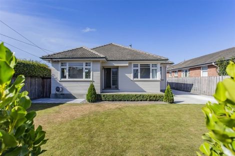 Photo of property in 18 Coopers Road, Dallington, Christchurch, 8061