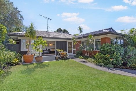 Photo of property in 18 Meadway, Sunnyhills, Auckland, 2010