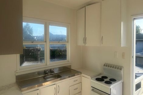 Photo of property in 1/4 Harris Road, Mount Wellington, Auckland, 1051