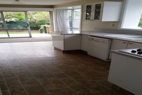 Photo of property in 17 Mckellar Place, Hornby, Christchurch, 8042