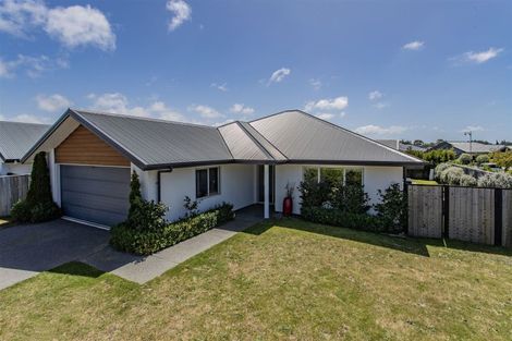 Photo of property in 6 Beachvale Drive, Kaiapoi, 7630