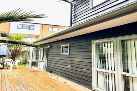 Photo of property in 13 Schnapper Rock Road, Greenhithe, Auckland, 0632