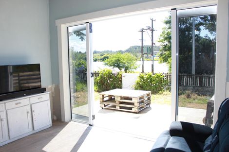 Photo of property in 72 Riverview Road, Huntly, 3700