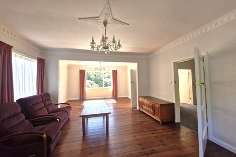 Photo of property in 13 Waikare Street, Karori, Wellington, 6012