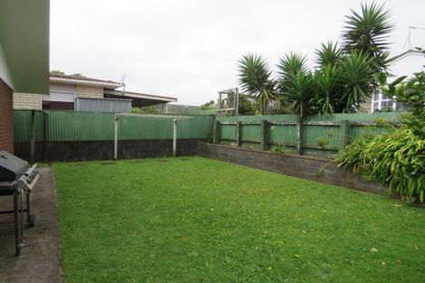 Photo of property in 4/6 Karamu Street, Strandon, New Plymouth, 4312