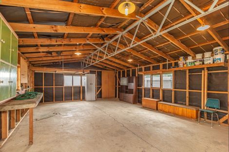 Photo of property in 104 Ryder Crescent, Levin, 5510