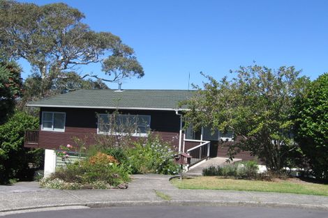 Photo of property in 13 Anakiwa Place, Milford, Auckland, 0620