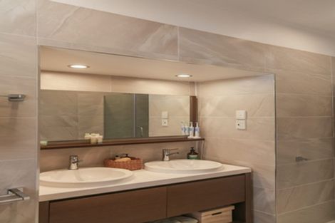 Photo of property in 8 Roseneath Terrace, Roseneath, Wellington, 6011