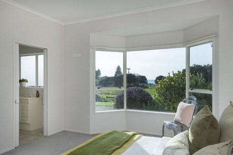 Photo of property in 858 Wainui Road, Wainui, Gisborne, 4010